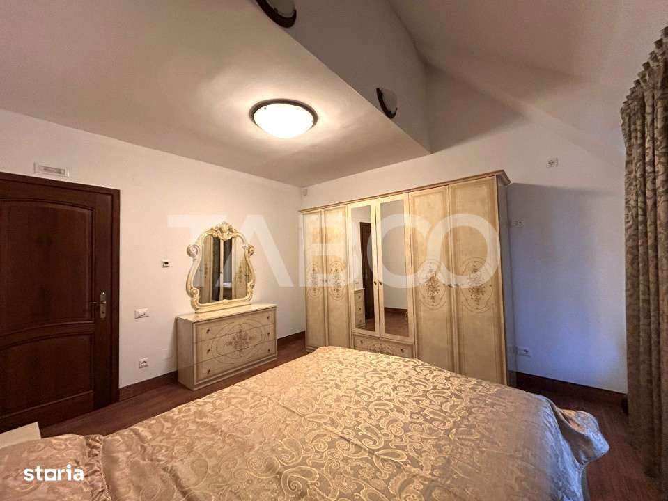 Casa de vanzare cu 5 camere 2 balcoane garaj incalzit 2 bai in Sibiu - Imagine principală: 3/19