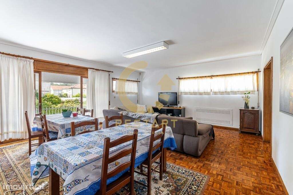 Moradia T11 Remodelada – Venda com Rendimento Garantido – Santa Luzia,-12