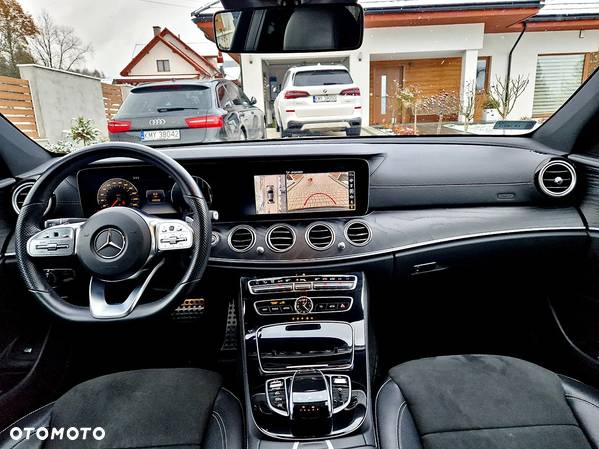 Mercedes-Benz Klasa E 220 d 4-Matic 9G-TRONIC - 25