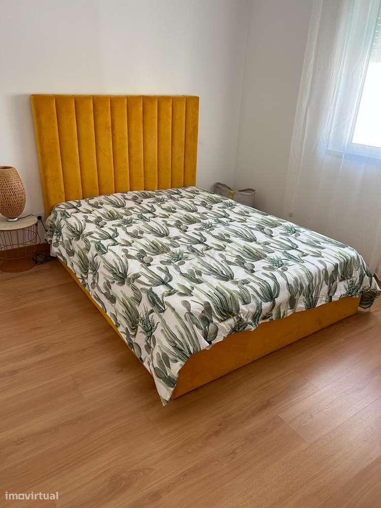 Magnifica T3 com Piscina no Corval-15