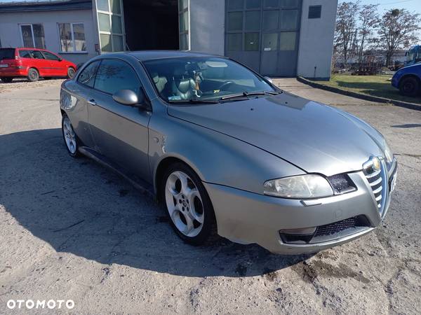 Alfa Romeo GT 1.9 JTD 150KM 2005 Na Części - 3