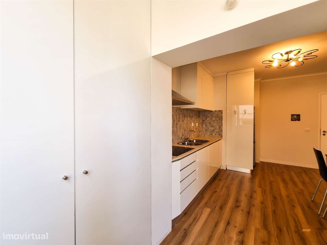 Apartamento T3 com piscina, varanda e ar condicionado-9