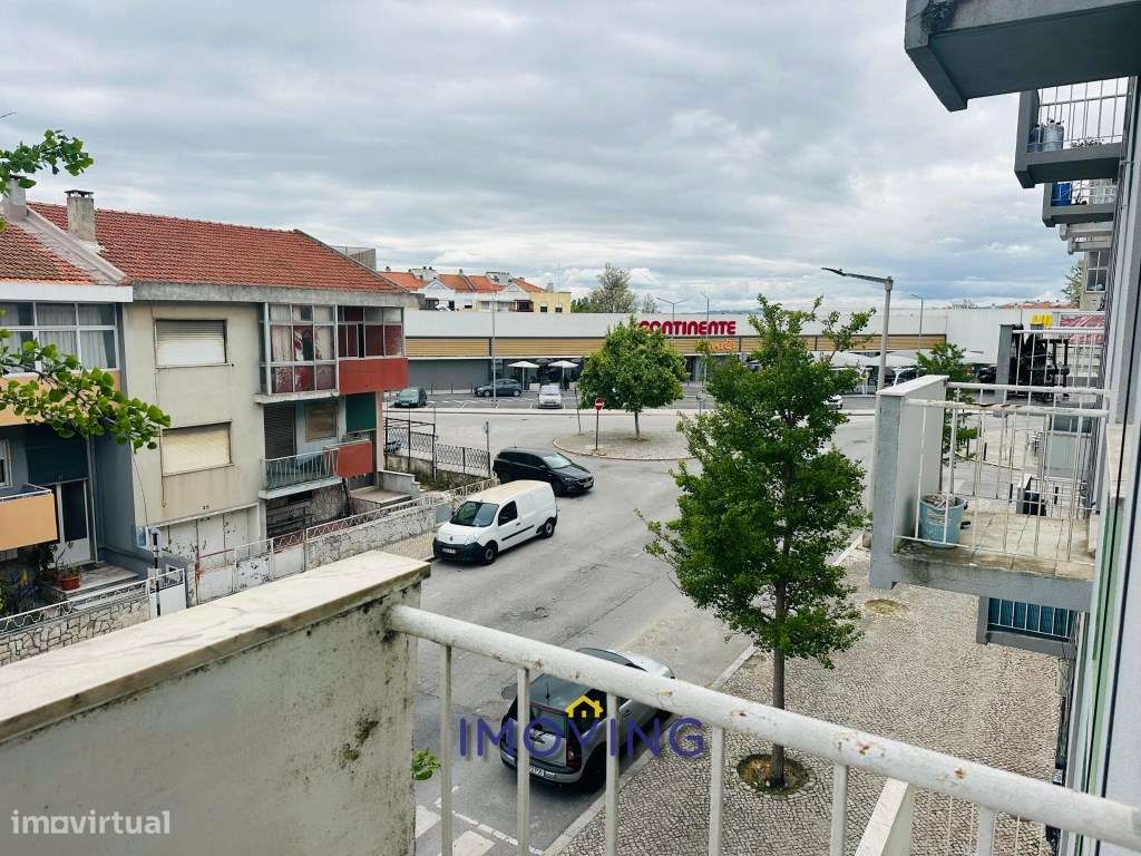 Apartamento T2 na Rua Adelina Abranches - Lavradio, Barreiro-17