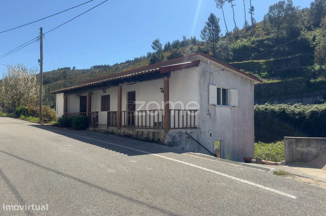 Moradia T5 c/ três pisos |Logradouro e quintal | 50m de Praia Fluvial - Grande imagem: 4/41