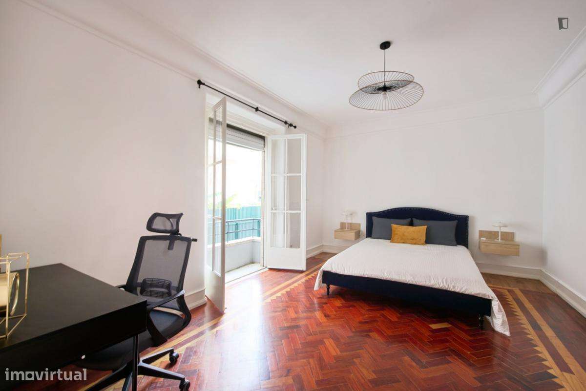 Quarto - localizado em Alameda Lisbon - Grande imagem: 2/32