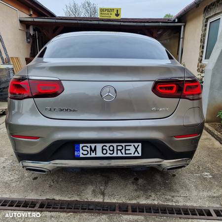 Mercedes-Benz GLC Coupe 300 de 4Matic 9G-TRONIC - 2