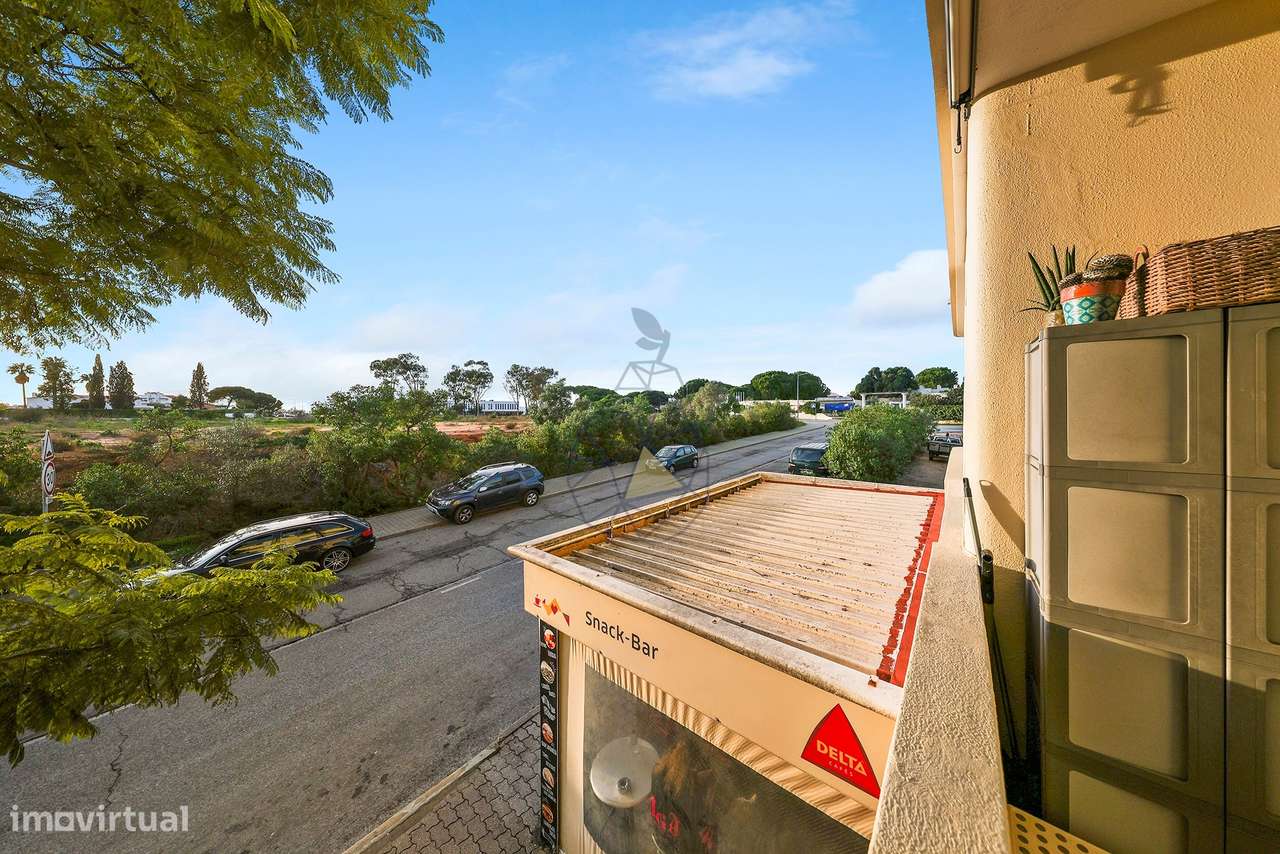 T2 em Bemposta com arrecadação privativa e terraço comum espaçoso  - A-5