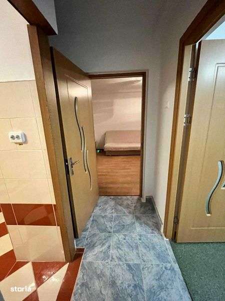 Apartament centru, str Traian, nemobilat, ideal birou, cabinet - Imagine principală: 5/8