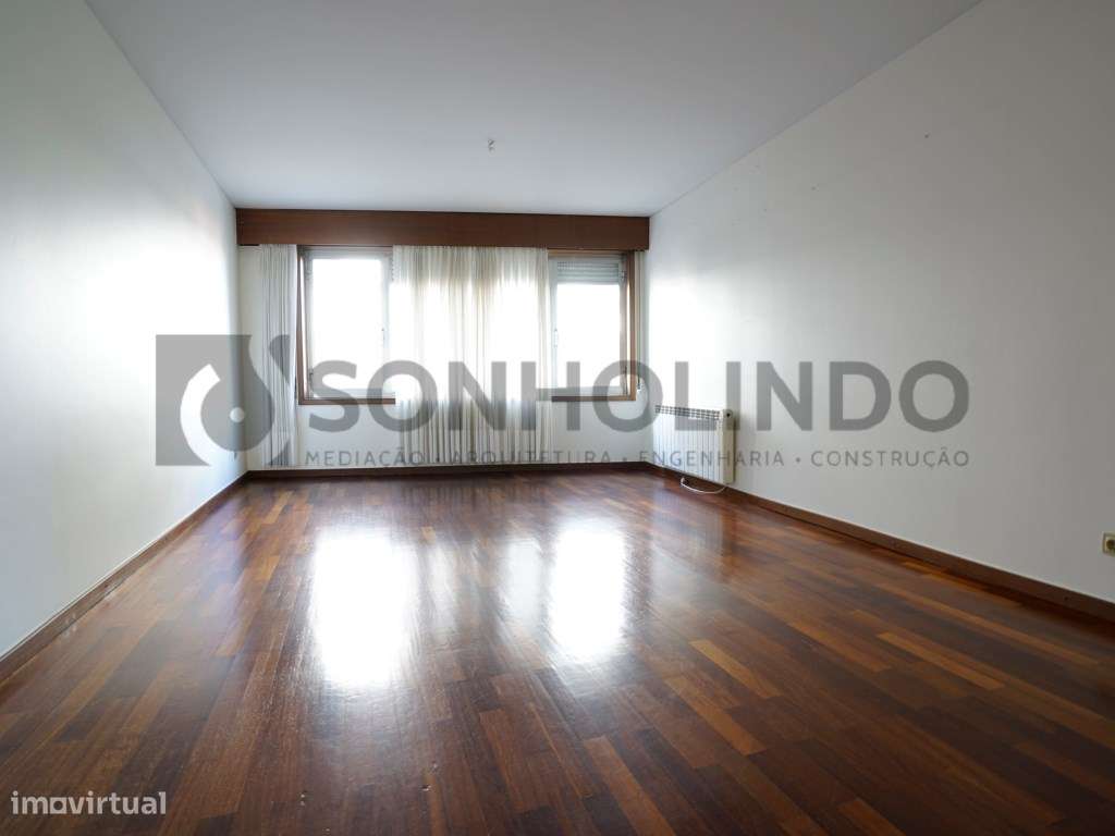 Apartamento T2 , a 100 metros da Igreja de Cedofeita - Grande imagem: 4/12