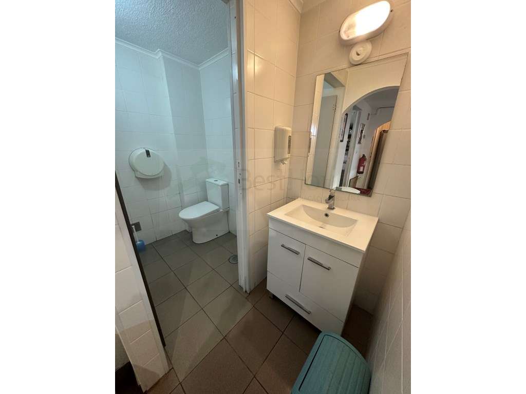 Loja em Massamá para venda - com Sanck-Bar em funcionamento-10