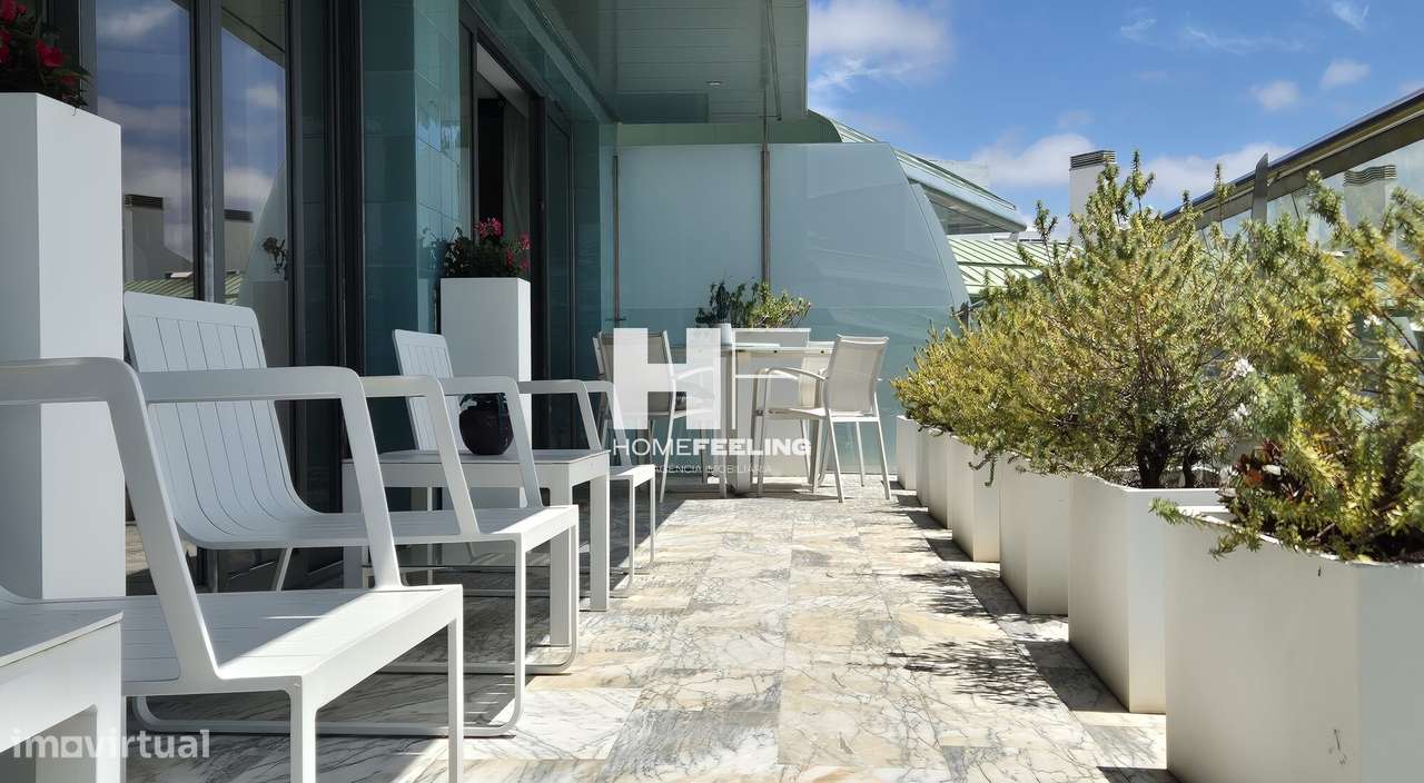 CASCAIS / PENTHOUSE 1.000M2 de frente para o MAR 10 estacionamentos-8