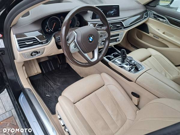BMW Seria 7 730Ld xDrive - 11