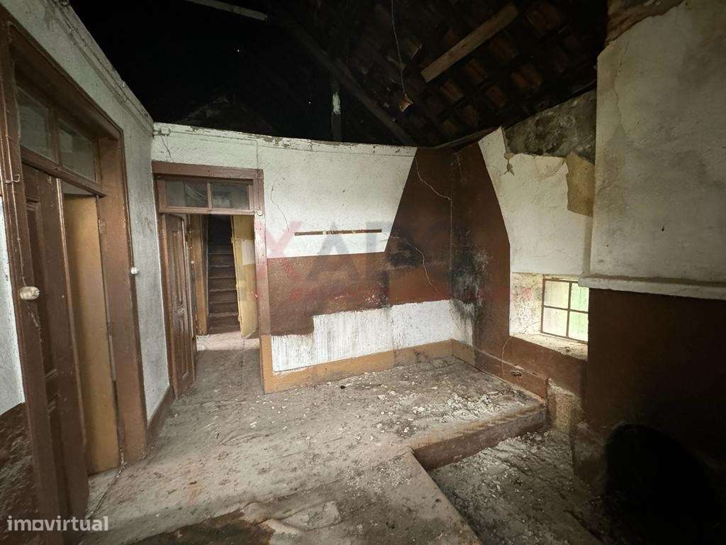 Casa Rústica de aldeia à venda em Vila Franca da Serra. - Grande imagem: 4/22