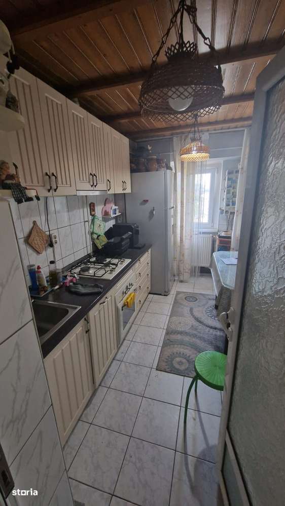 3 camere-Gara-Etaj intermediar-Bloc 1984 - Imagine principală: 4/13