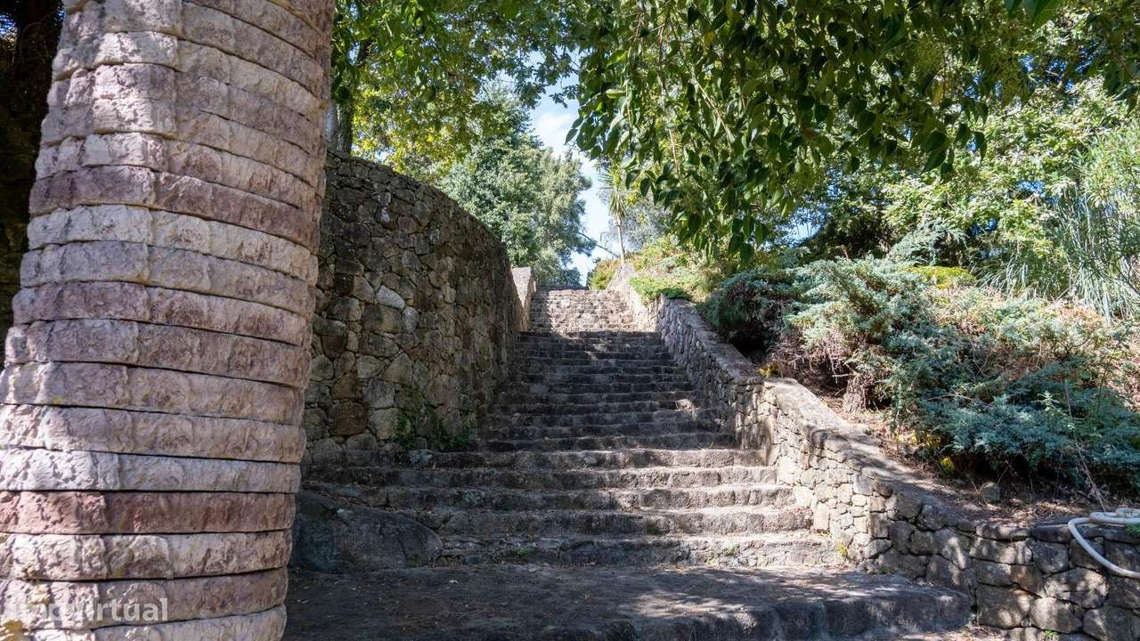 Moradia Térrea de 596m2 em Terreno de 10.000m2 | Paços de...-43