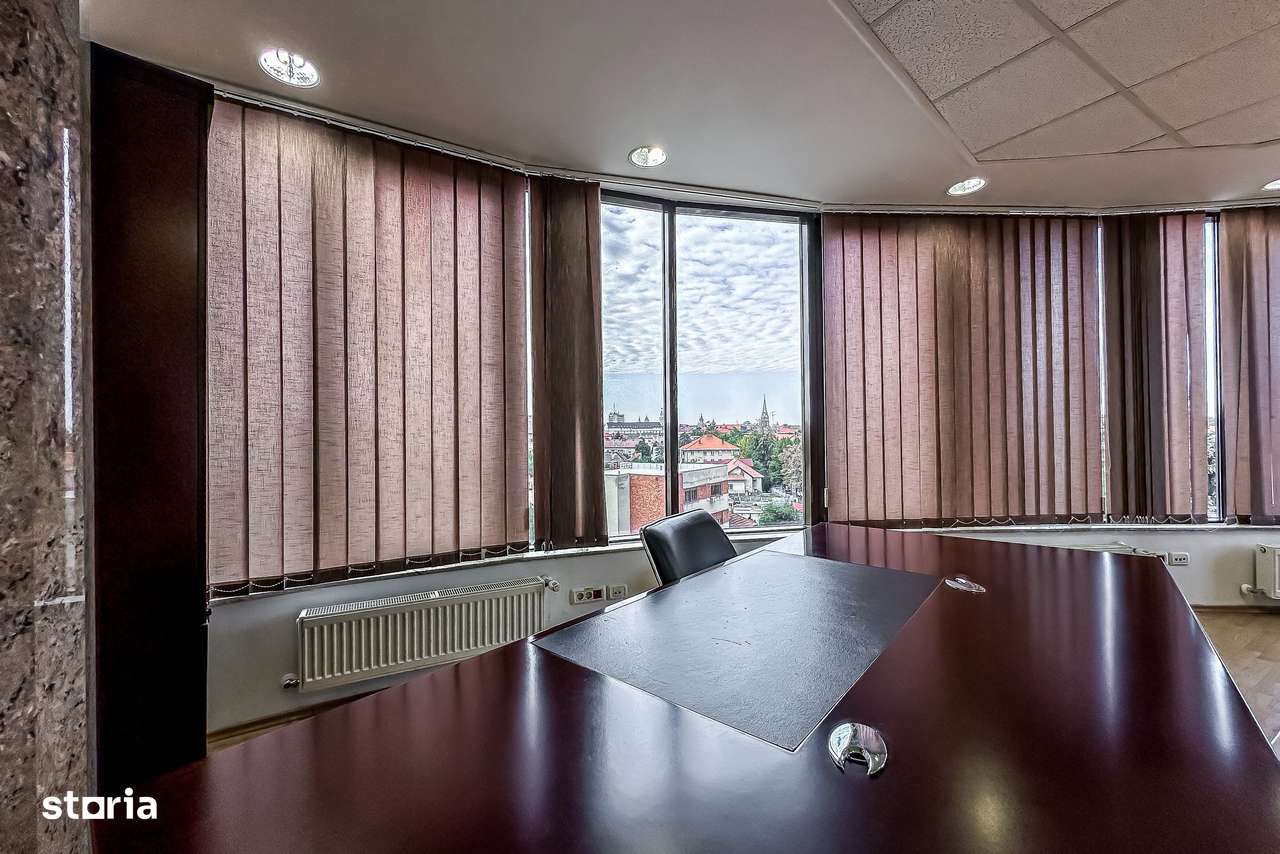 Închiriere spațiu de birouri premium în centru Arad - Imagine principală: 2/14