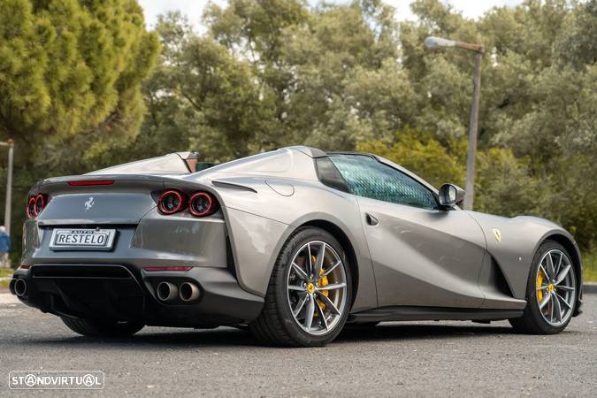 Ferrari 812 Superfast Standard - 9