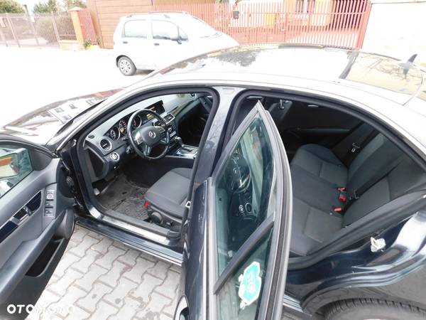 Mercedes-Benz Klasa C 220 CDI DPF (BlueEFFICIENCY) 7G-TRONIC - 11