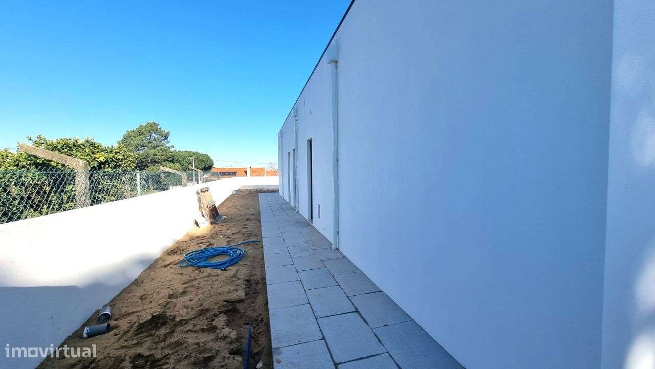 Moradia Térrea, com piscina – Azeitão-24