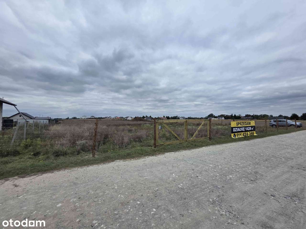 Działka pod zabudowę z dostępem do mediów - Pełny obrazek: 3/8