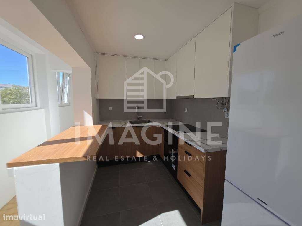 Apartamento T2 Remodelado e equipado em Setúbal-23