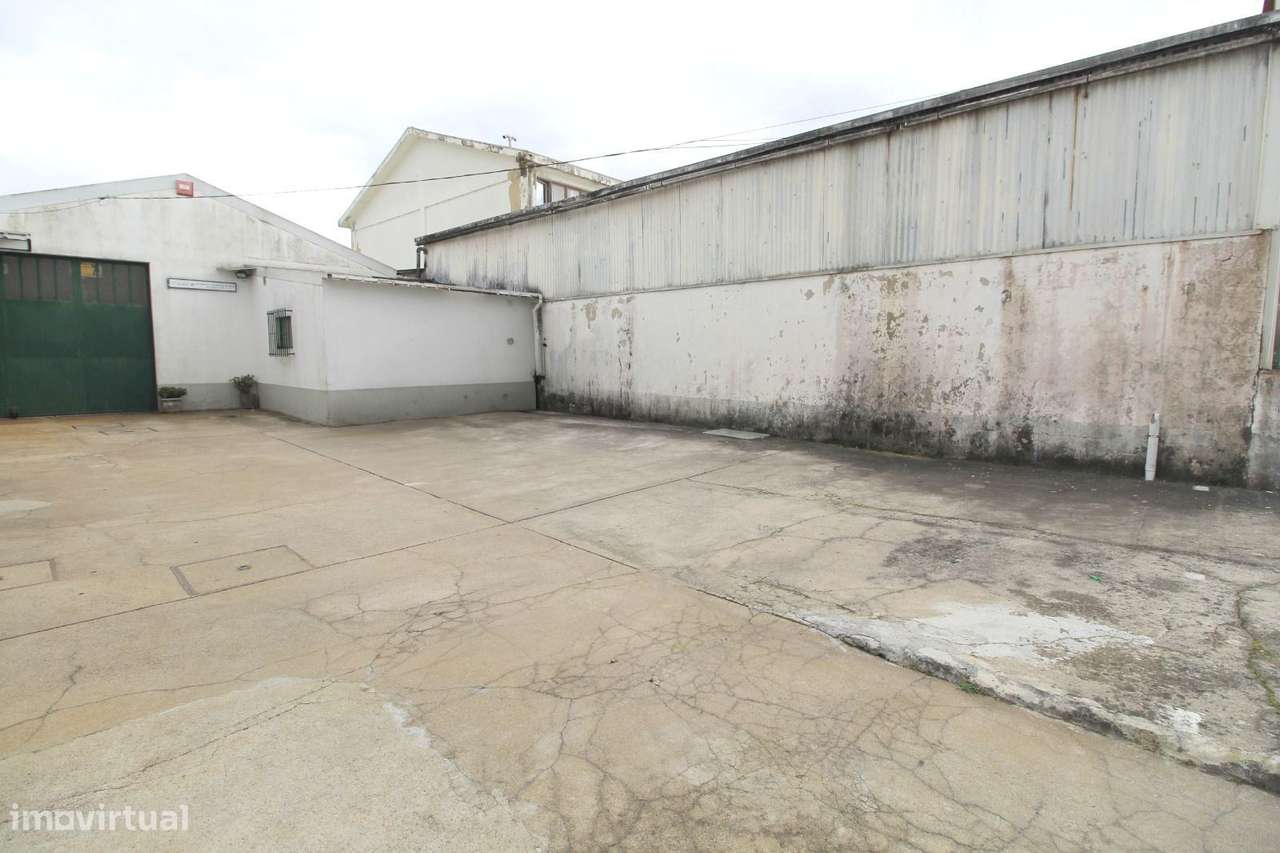 Lugar de Estacionamento à Venda  Rio Tinto - Grande imagem: 5/6