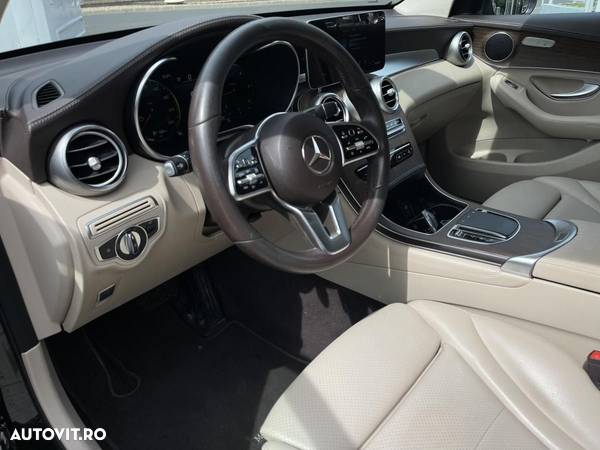 Mercedes-Benz GLC 220 d 4MATIC - 9