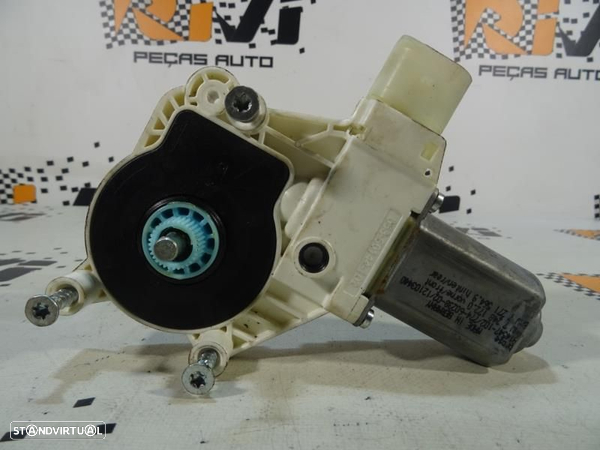 Motor Do Elevador De Vidro Frente Direito Bmw 5 Touring (F11)  7271564 - 3