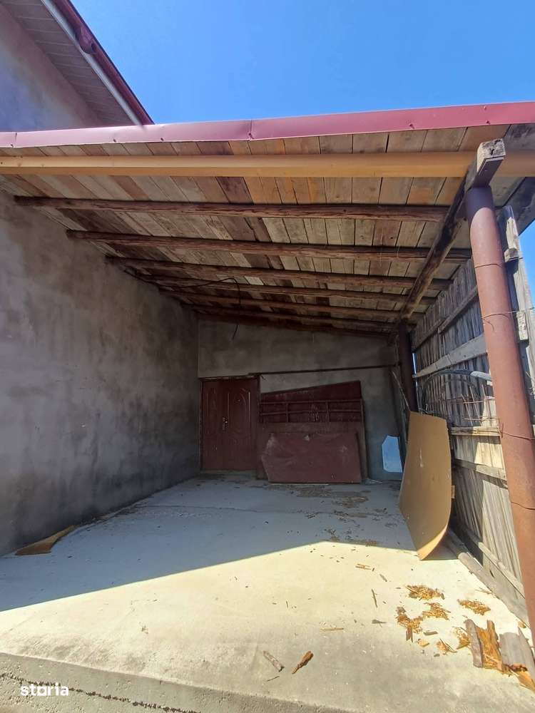 Casa de vanzare in Cotu-Vames, teren de 1130mp , P+E, 99.900 euro-8