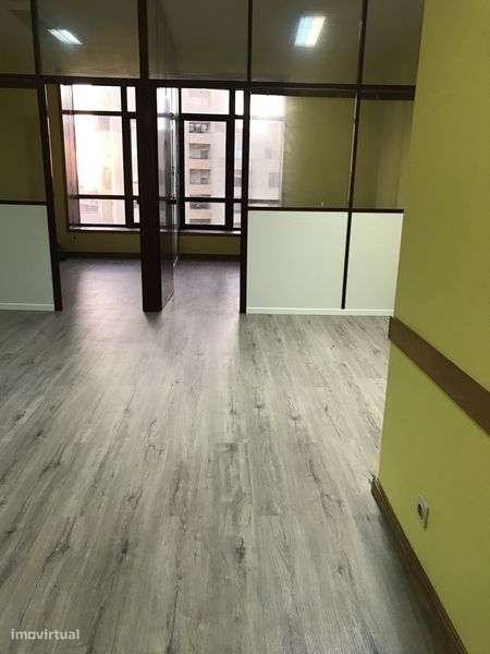 Alugo espaco escritorio - Grande imagem: 5/9