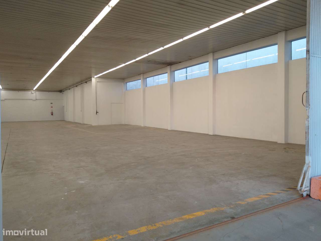 Armazém no centro de Guimarães - Grande imagem: 3/22