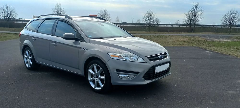Ford Mondeo Mk4 2.0 TDCi Black Magic 2010
