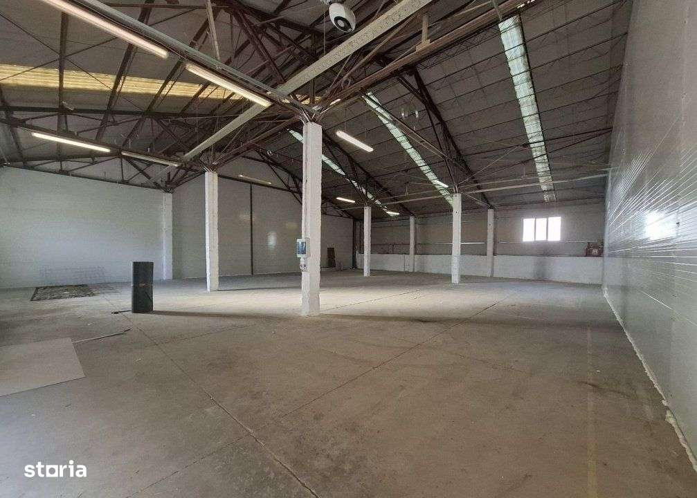 Hale renovate Calea Baciului / 2 x 530 mp / 3 x 400 mp - Imagine principală: 2/8