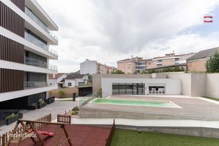 APARTAMENTO T3 NOVO COM PISCINA NO CONDOMINIO PRIVADO  "AUREN VILLA...