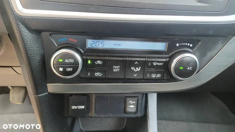 Toyota Auris 2.0 D-4D Premium - 20
