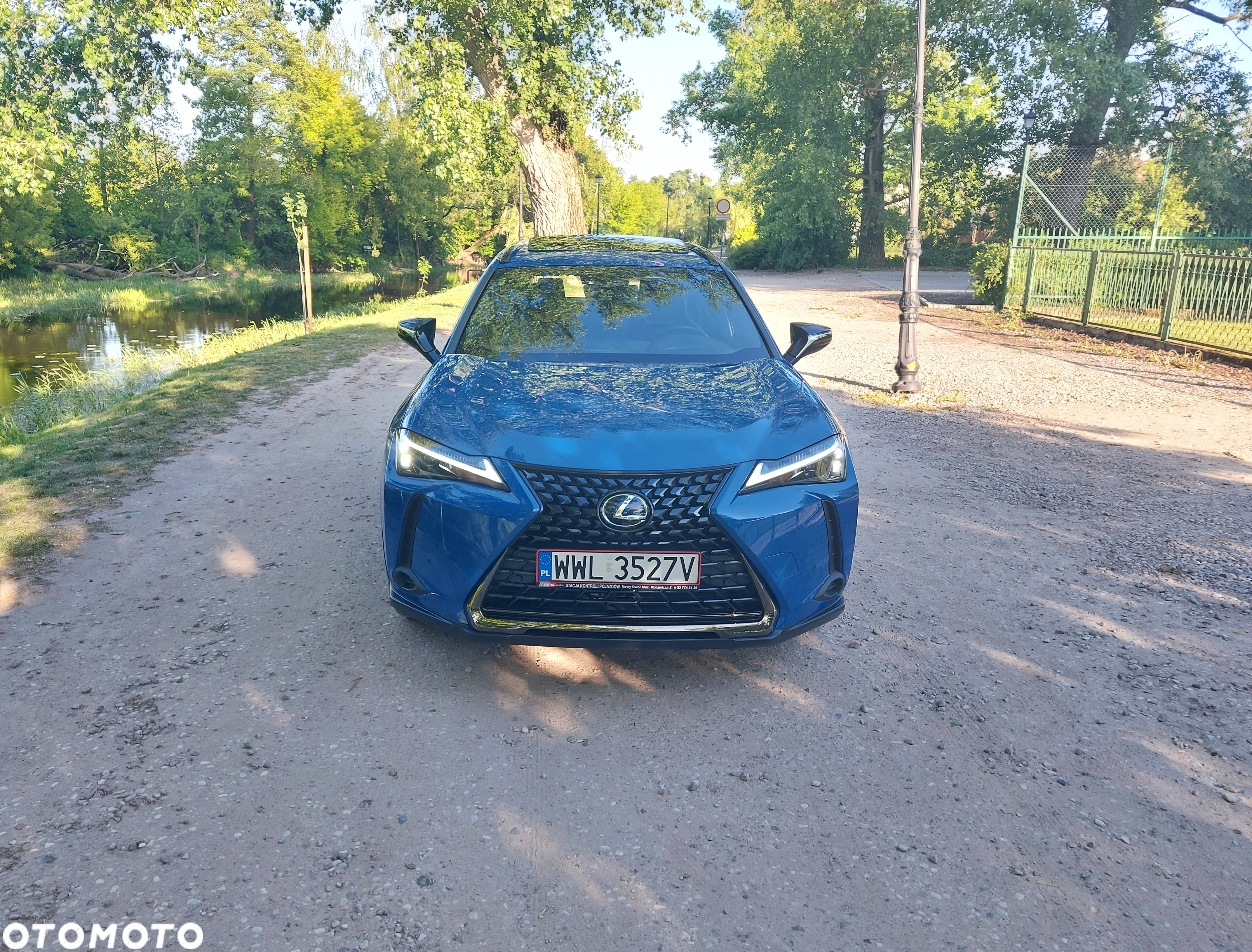 Lexus UX 250h Style+ Edition - 9