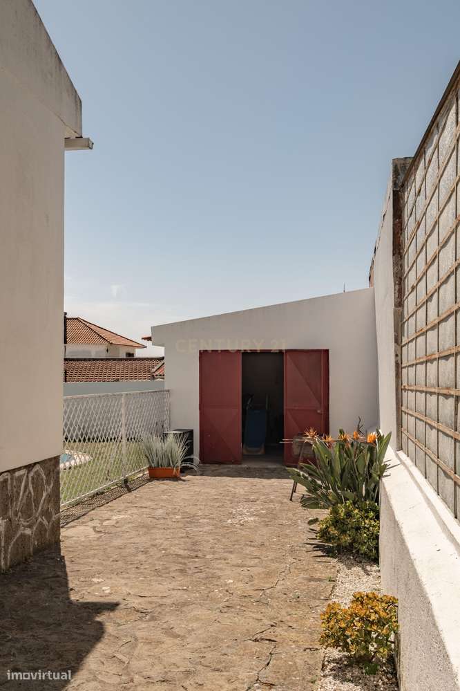 Moradia T4 com piscina em Algueirão Mem Martins, Sintra-33