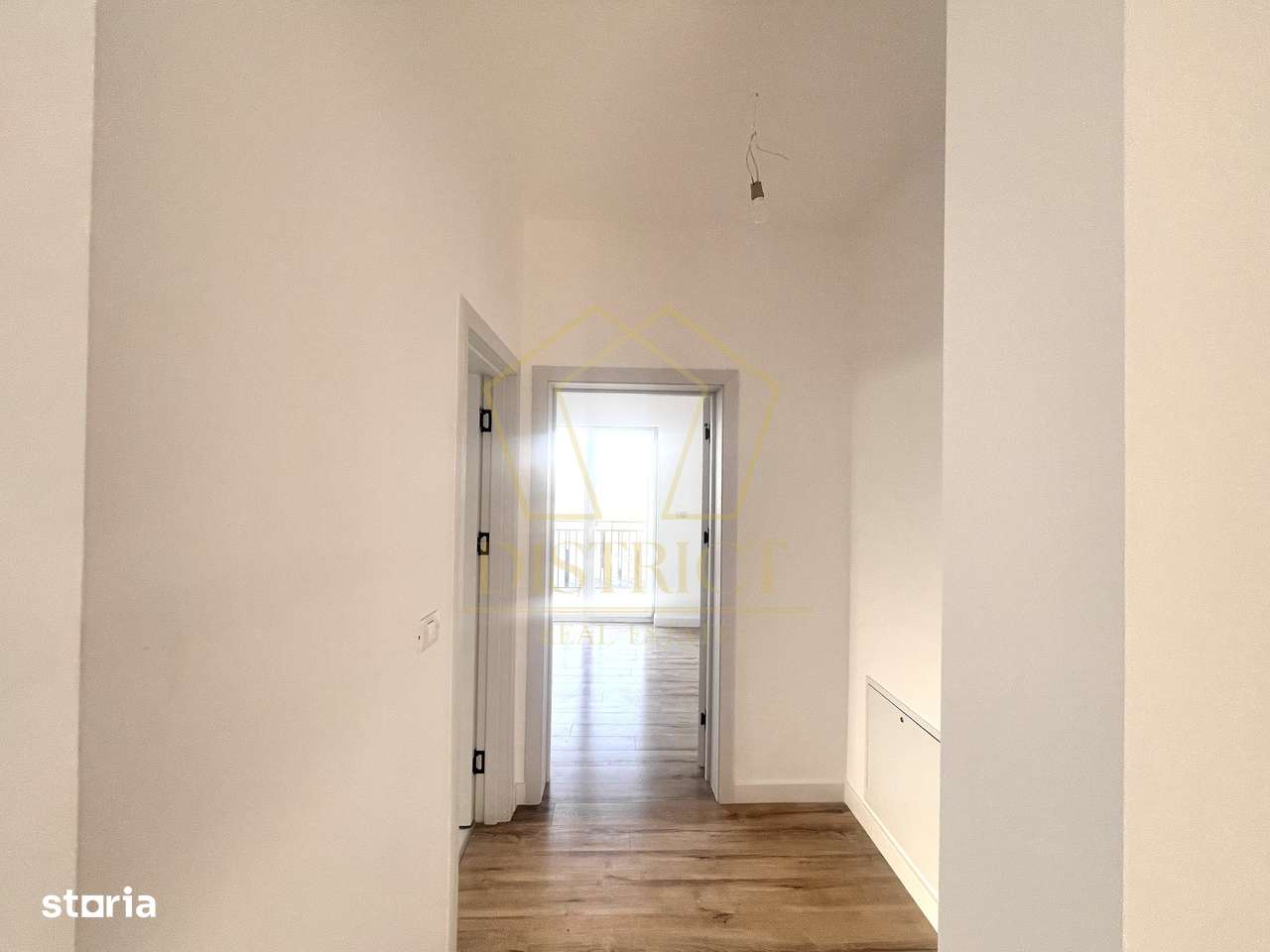 Apartament superb cu 2 camere | Giroc I Zona Planetelor - Imagine principală: 5/8