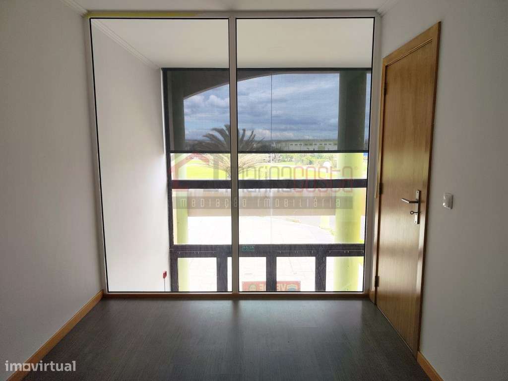 Espaço comercial em Peniche Venda-10