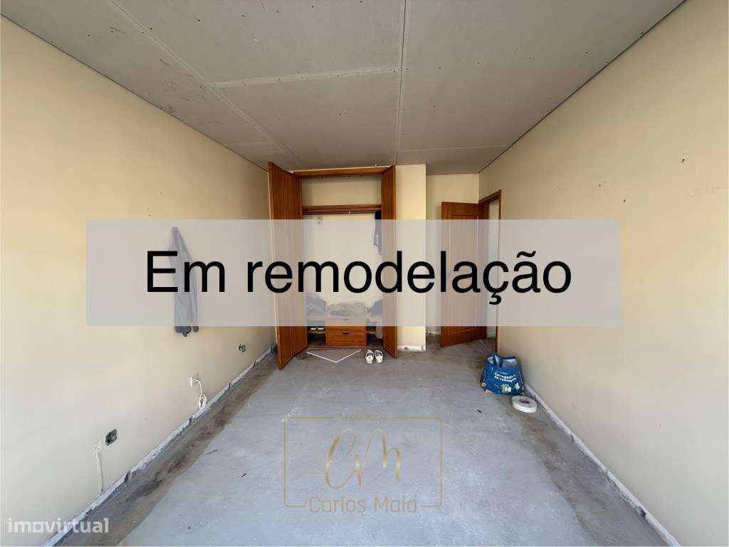 Apartamento T4 com garagem fechada no centro da Póvoa de Varzim-10