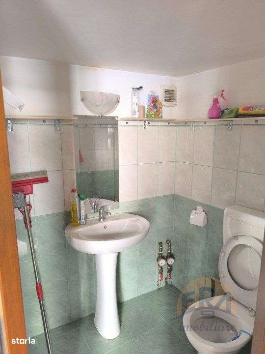 Spatiu comercial central de inchiriat, pe pietonala - Imagine principală: 4/14