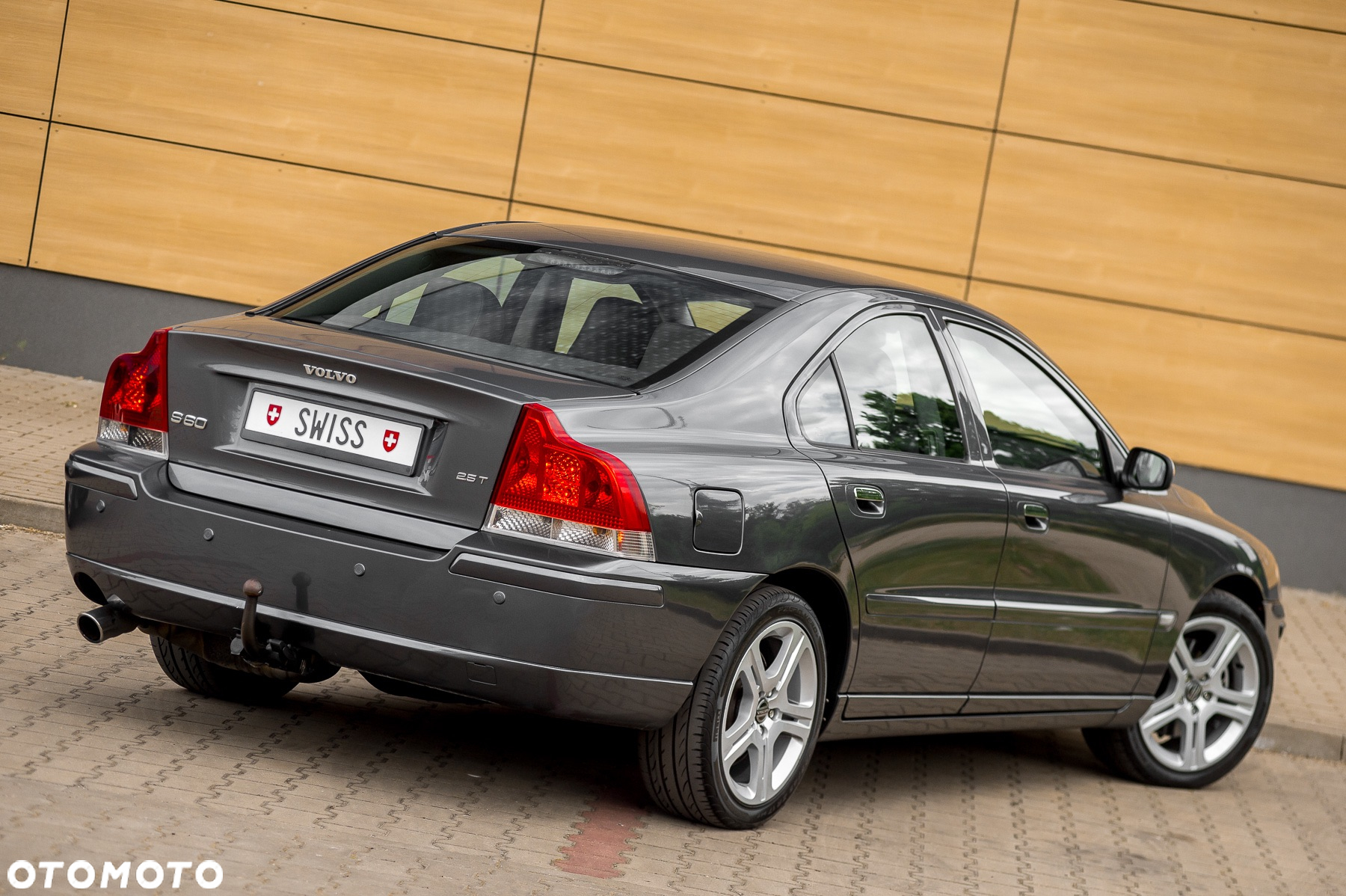 Volvo S60 2.5T Momentum - 15