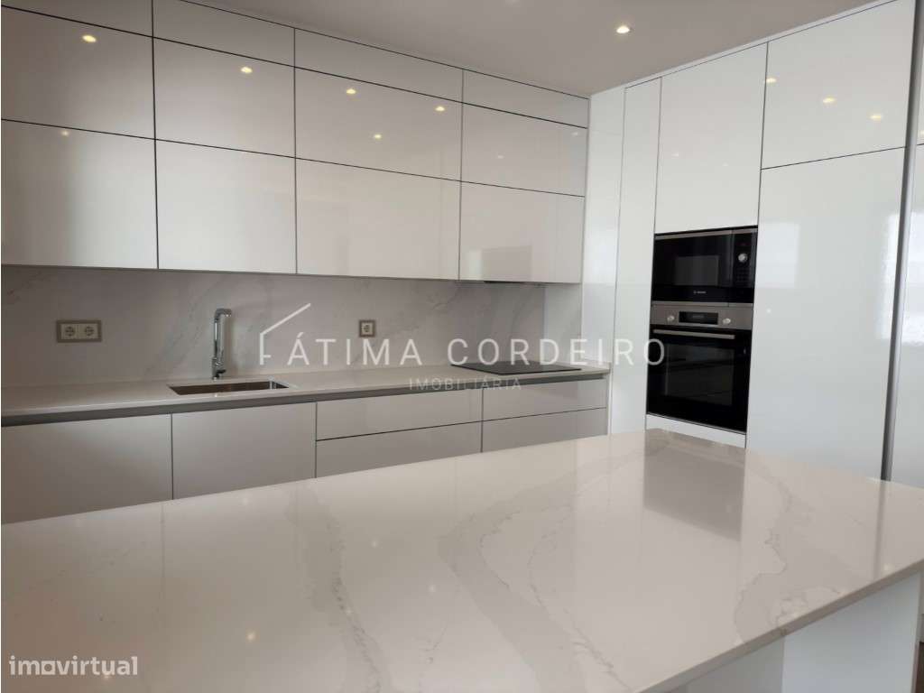 T4 de Luxo com Terraço de 115 m² no Coração de Almada - Grande imagem: 5/25