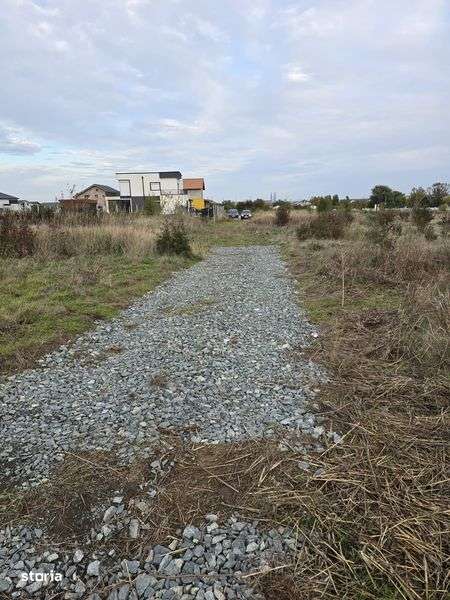 Vand teren intravilan - Imagine principală: 4/6