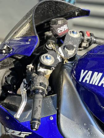 Yamaha YZF R1 - 6