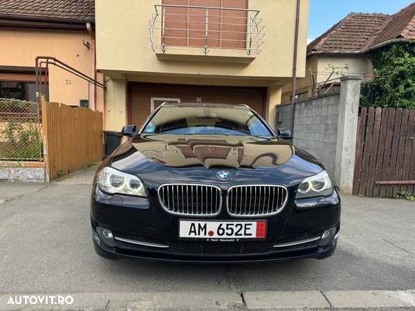 BMW Seria 5 520d Touring Modern Line - 24