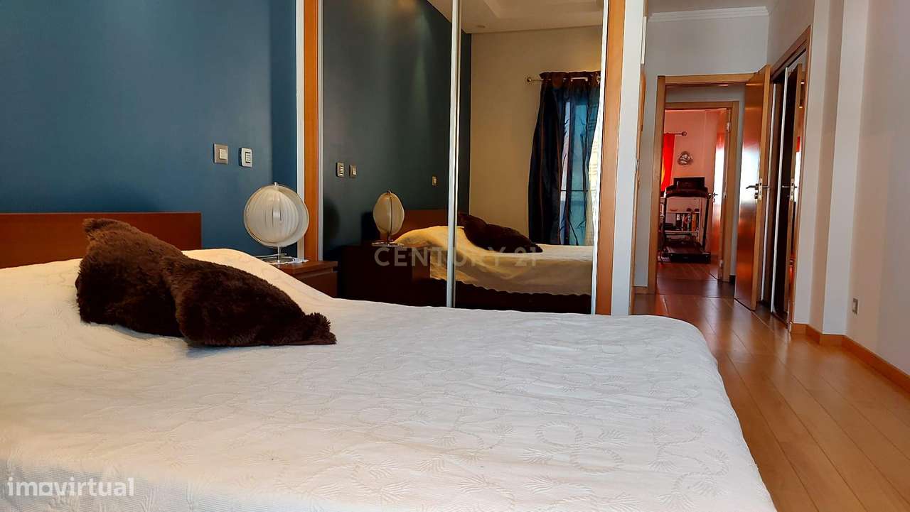 T5 Duplex em Alcochete | Vista Rio | Terraço Panorâmico-15