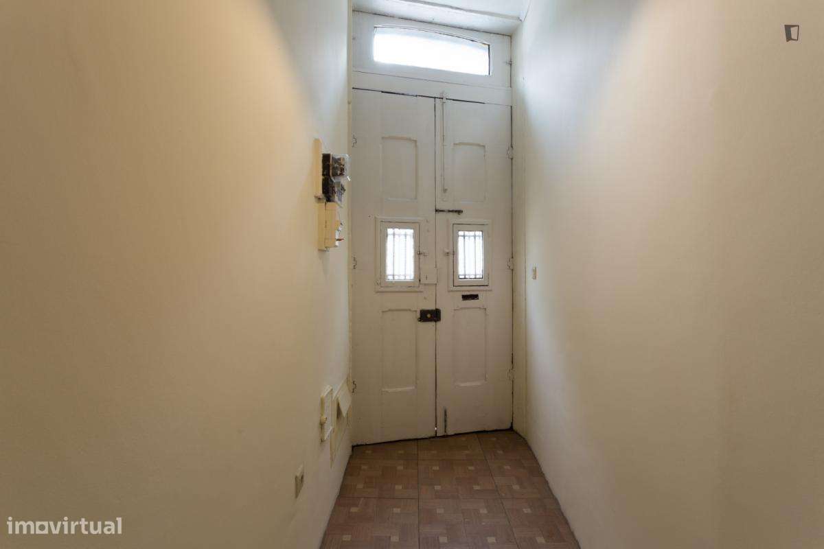 Apartamento com 2 quartos - localizado em Cedofeita Porto - Grande imagem: 4/10