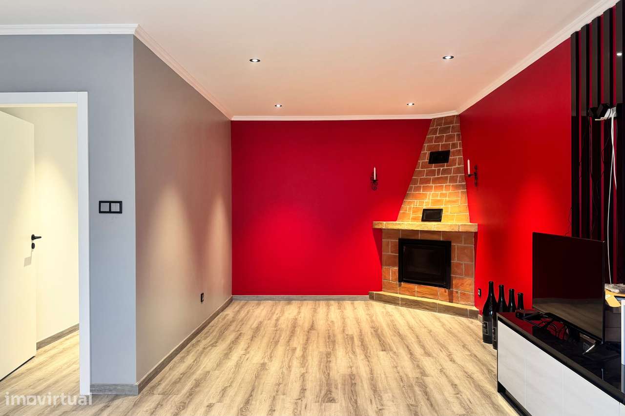 Moradia T3 em Chipar de Cima, Vilarinho do Bairro-9