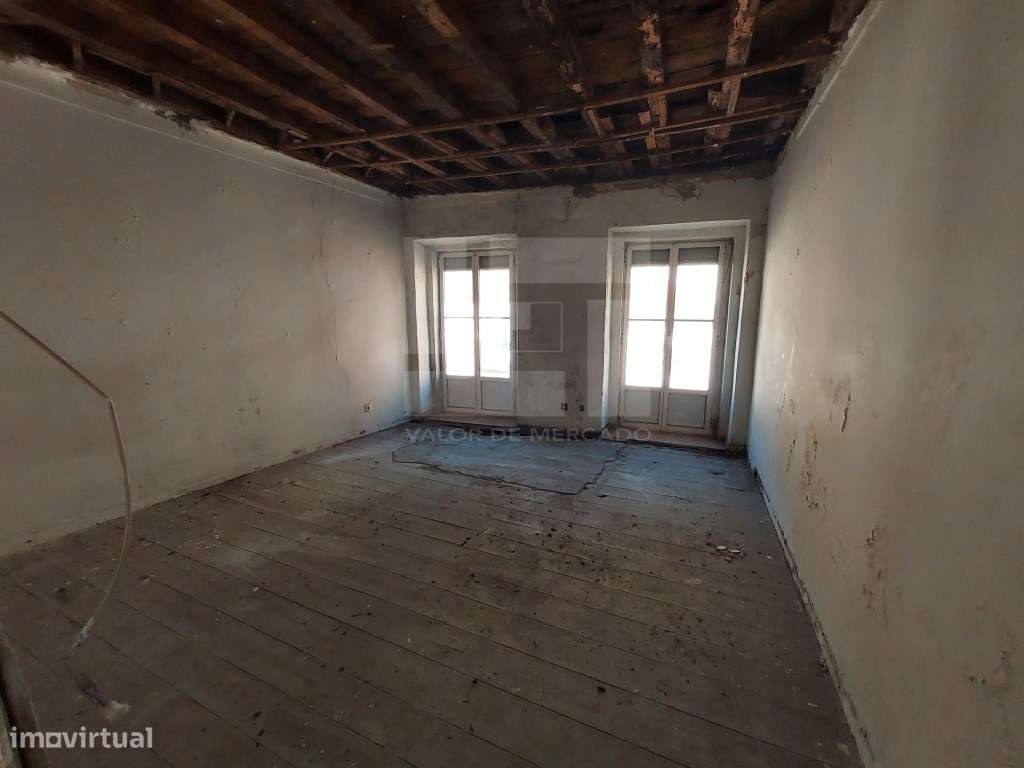 PRÉDIO DEVOLUTO - CALÇADA DA PAMPULHA, LISBOA - Grande imagem: 4/31